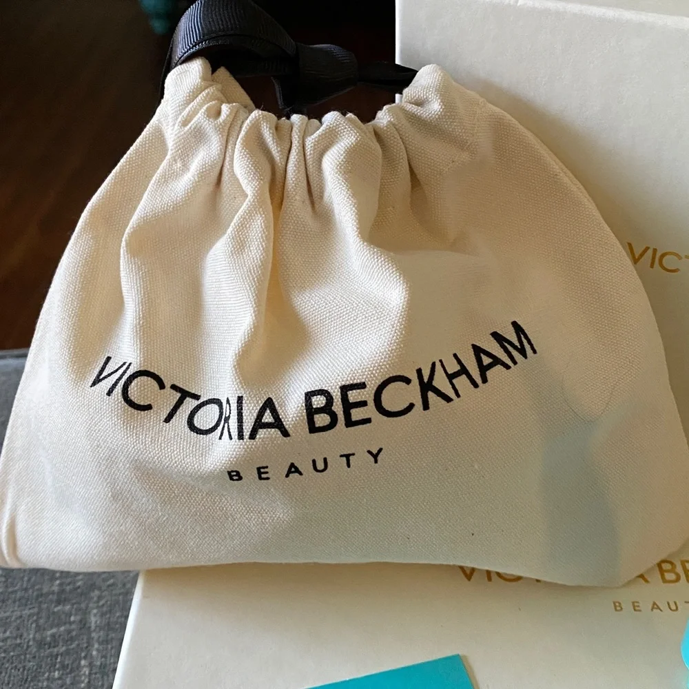 Victoria Beckham Portofino 97 Handcream - Picture 5 of 5